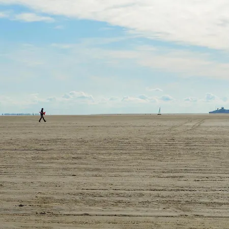 3 Bedroom Stunning In Romo Romo